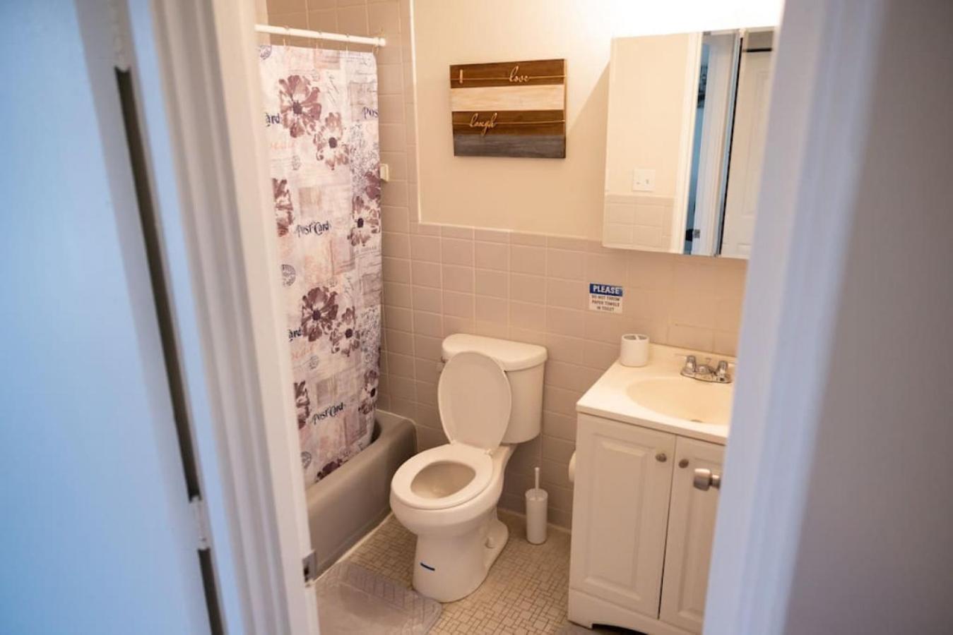Stylish Cozy 1 Bedroom In Mi Apartment *