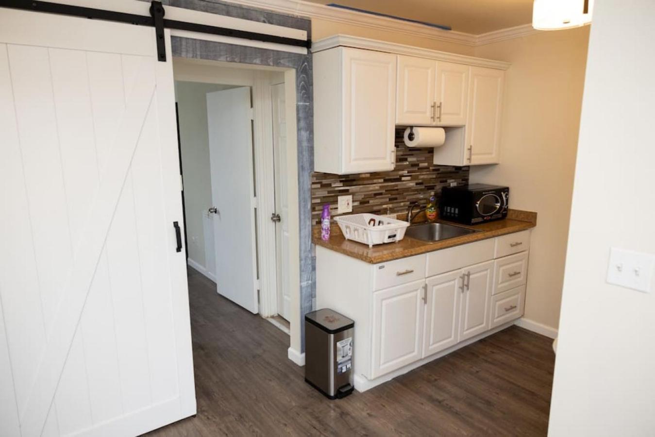Stylish Cozy 1 Bedroom In Mi Apartment *