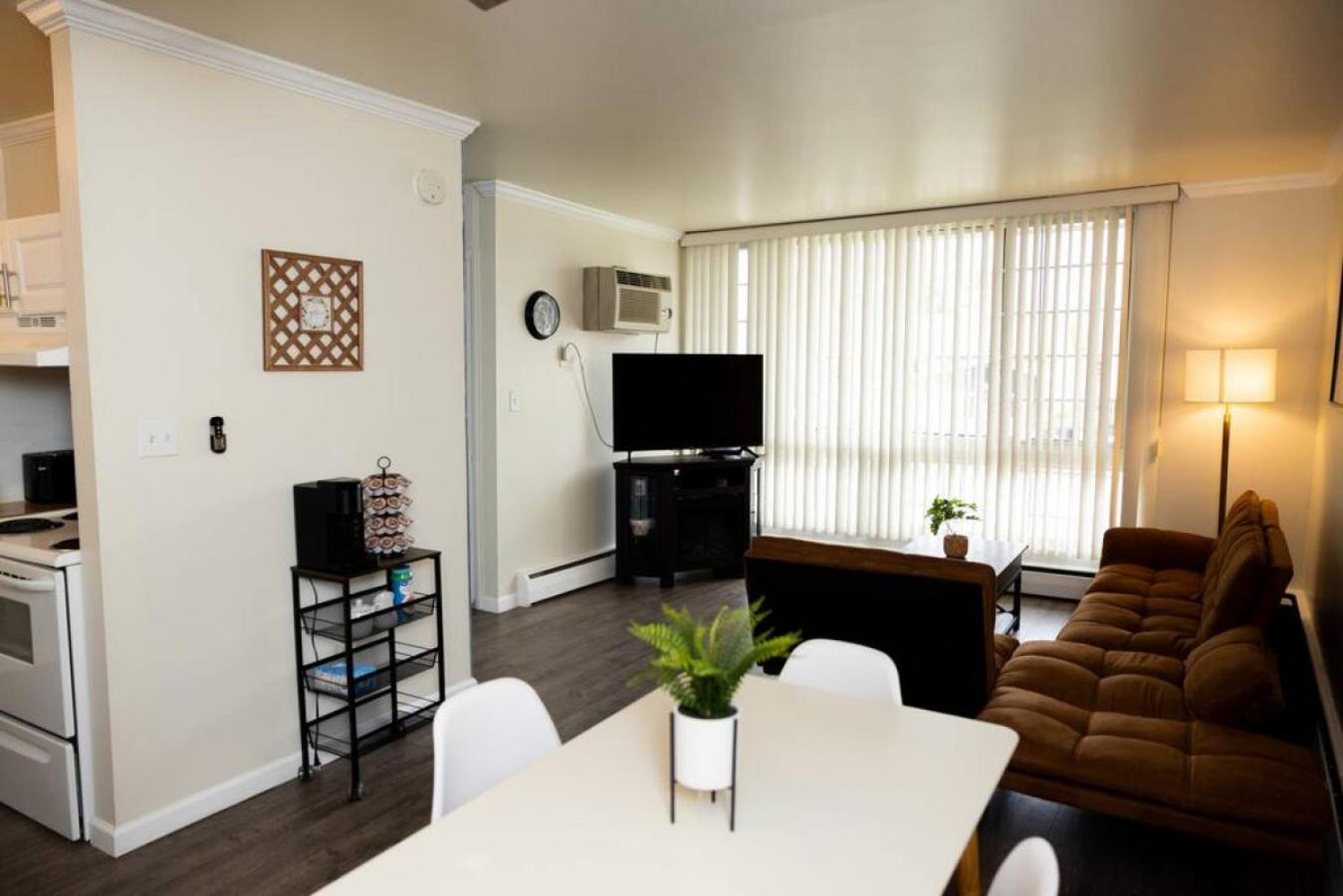 Apartment Stylish Cozy 1 Bedroom In Mi