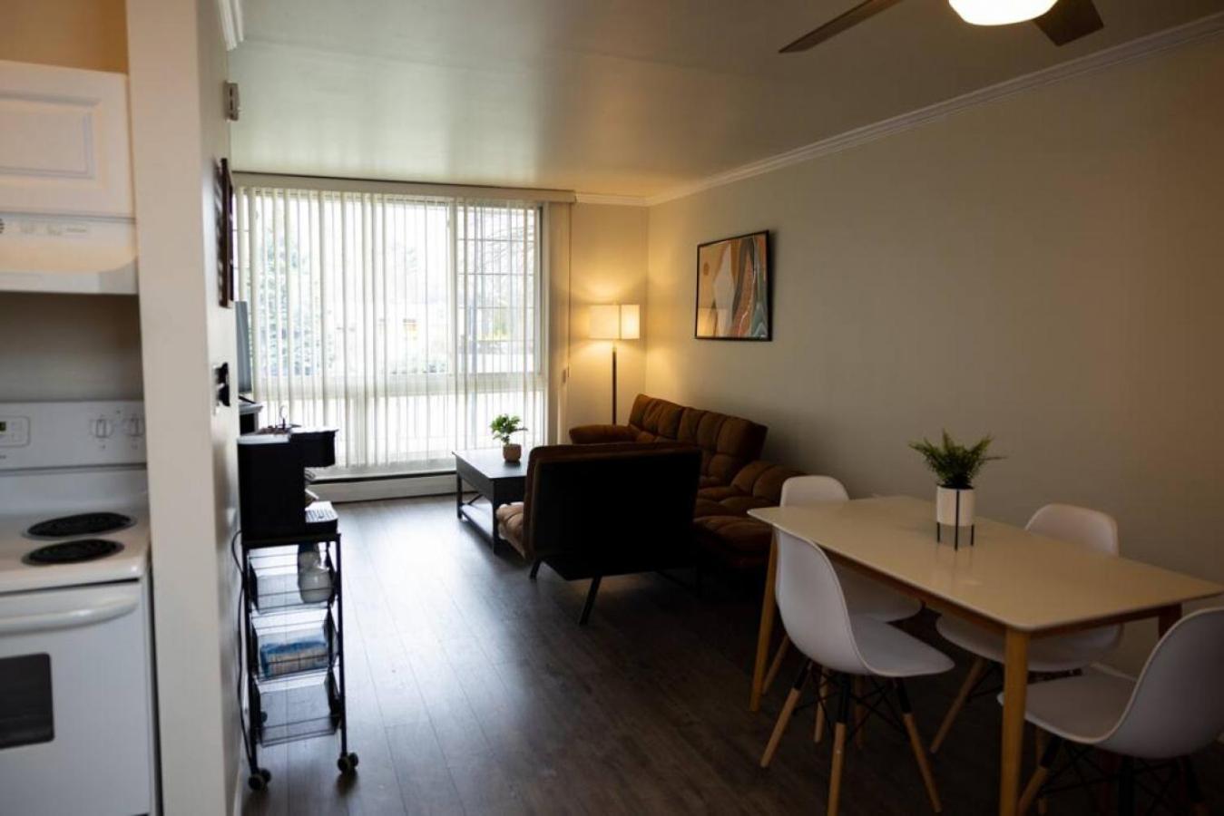 Apartment Stylish Cozy 1 Bedroom In Mi Ferndale